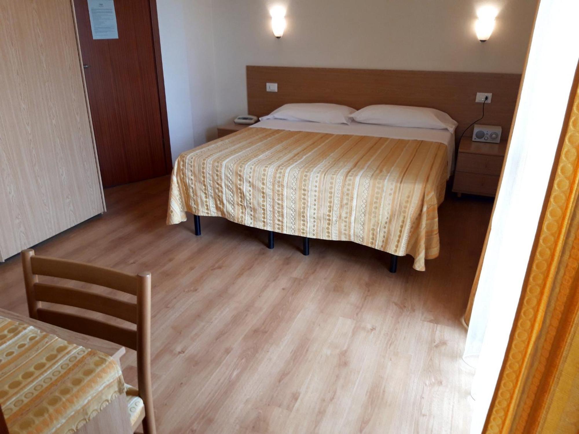 Hotel Mariani Lido di Camaiore Buitenkant foto